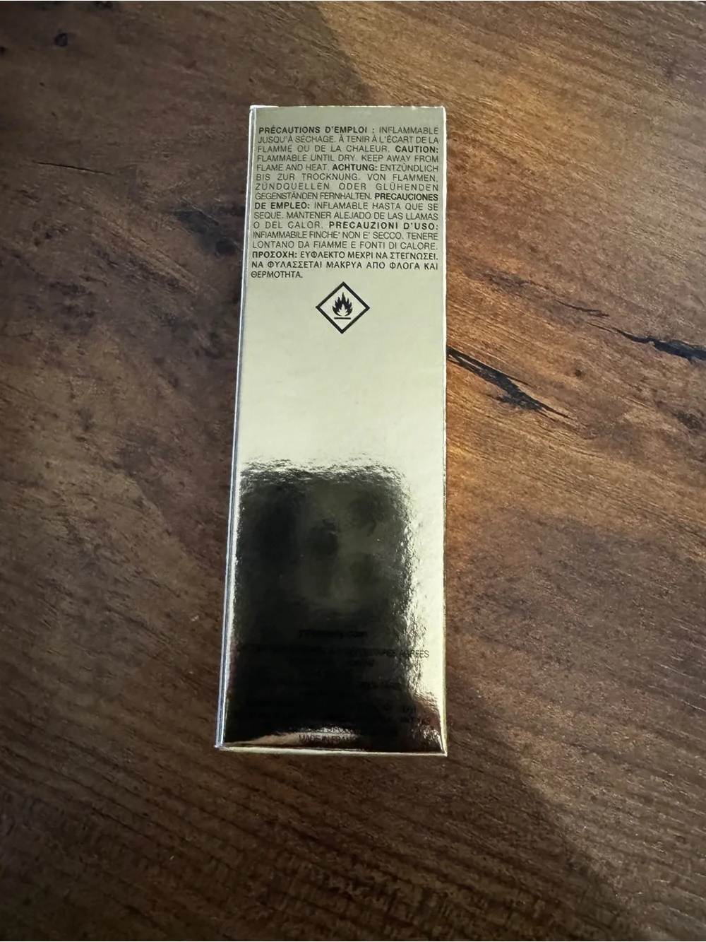 Yves Saint Laurent All Hours Foundation in LC6, BNIB!